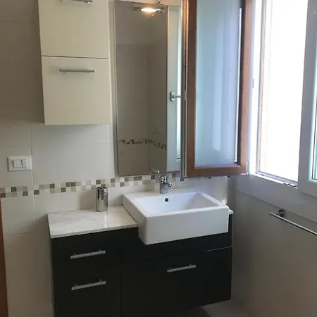 Lägenhet Rosmari